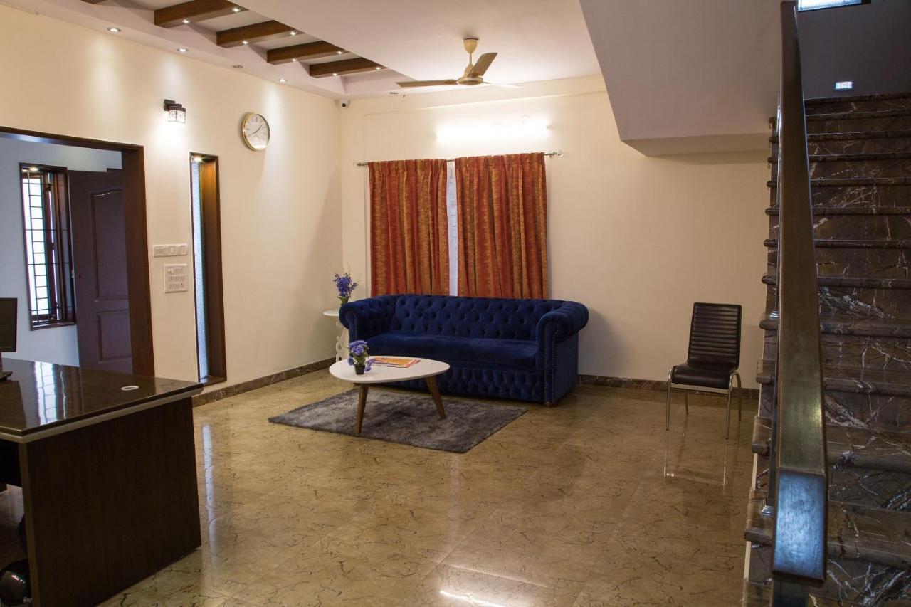 Oyo 8737 King Suites Bengalúr Exteriér fotografie